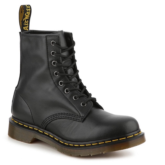 NWOT Dr. Martens 1460 Boot Women’s Size: 8 Color: Black - Picture 1 of 13